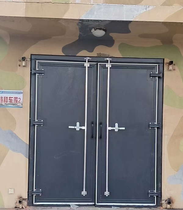 商南工业平开门