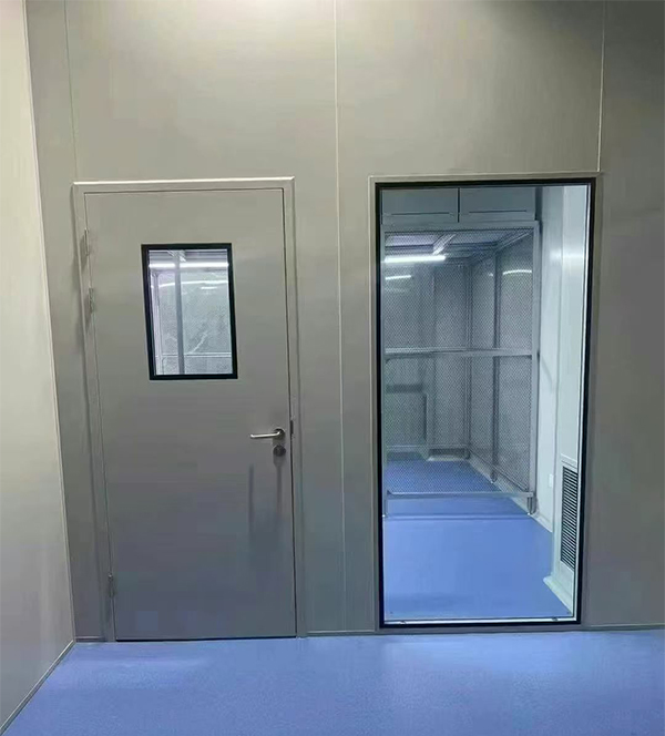 学校教学楼完成商南防火门标准化安装